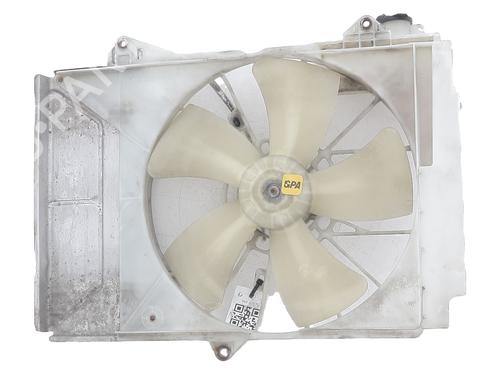 Koelventilatormotor TOYOTA YARIS (_P1_) 1.0 (SCP10_, SCP10R) (65 hp) 30741595