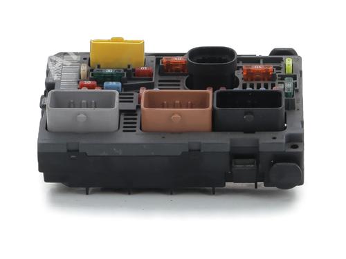 Used Fuse box PEUGEOT 308 SW I (4E_, 4H_) 1.6 HDi (92 hp) 30165768