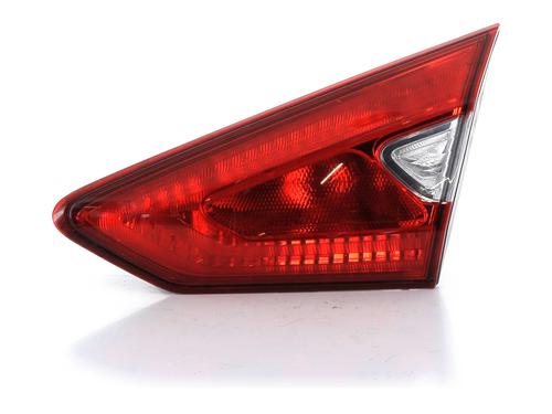 right-tailgate-light-nissan-pulsar-hatchback-c13-2014-32513608 main image