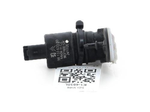 Used Washer pump Washer pump PEUGEOT 5008 II (MC_, MJ_, MR_, M4_) 1.6 BlueHDi 120 (MCBHZH, MCBHZW) (120 hp) 34576194 34576194