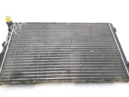 Used Water radiator VW TOURAN (1T1, 1T2) 1.9 TDI (105 hp) 29964397