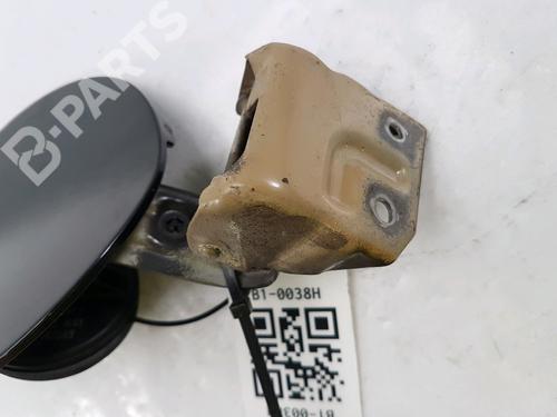 Fuel flap SUZUKI GRAND VITARA II (JT, TE, TD) 1.9 DDiS All-wheel Drive (JT419, TD44, JB419WD, JB419XD,... | BP10433130C131