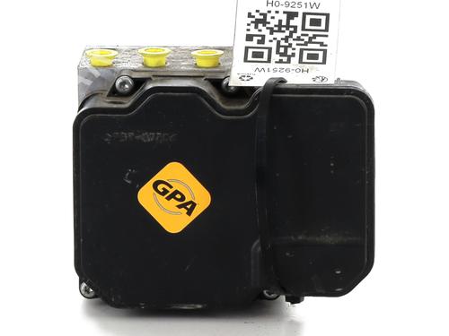 Used ABS pump TOYOTA HILUX VIII Pickup (_N1_) 2.8 TD 4WD (GUN126) (204 hp) 24159321