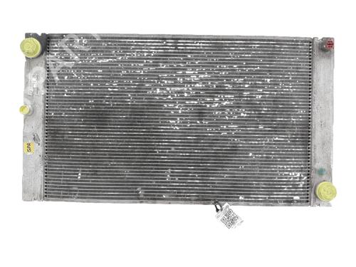 Used Water radiator Water radiator 39235684 39235684