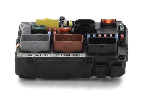 Used Fuse box CITROËN C3 Picasso (SH_) 1.6 HDI 90 (92 hp) 29517424