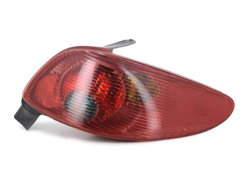 Right taillight PEUGEOT 206+ (2L_, 2M_) 1.4 HDi eco 70 | BP29741368C35