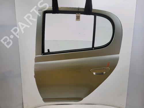 Dør venstre bagtil TOYOTA YARIS (_P1_) 1.3 (NCP10, SCP12_) (86 hp) 31607340