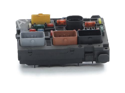fuse-box-peugeot-308-i-4a_-4c_-2007-2008-2009-2010-2011-2012-2013-2014-2015-2016-31875856 main image