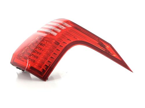 Right taillight PEUGEOT 5008 (0U_, 0E_) 1.6 HDi | BP26677407C35 