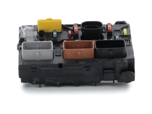Used Fuse box Fuse box PEUGEOT 207 (WA_, WC_) 1.6 HDi (90 hp) 33745579 33745579