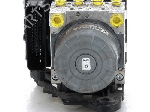 Used ABS pump VW GOLF VII (5G1, BQ1, BE1, BE2) 2.0 TDI (150 hp) 19058238