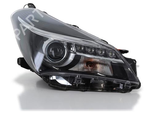 Højre forlygte Højre forlygte TOYOTA YARIS (_P13_) 1.5 Hybrid (NHP130_) (101 hp) 33838417 33838417