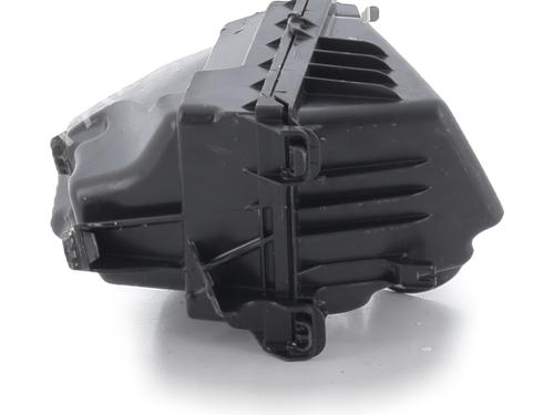 Used Air filter box TOYOTA YARIS (_P21_, _PA1_, _PH1_) 1.5 Hybrid (MXPH10, MXPH11) (116 hp) 33110683