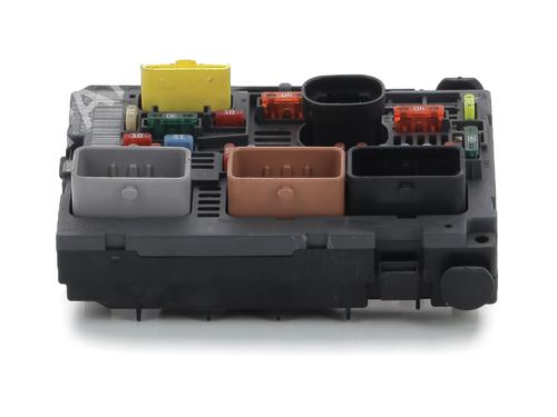 Sikringsdåse PEUGEOT 308 I (4A_, 4C_) 1.6 HDi (112 hp) 29930672