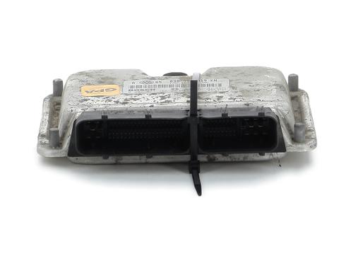Used Engine control unit (ECU) SKODA OCTAVIA I Combi (1U5) 1.9 TDI 4x4 (100 hp) 23890136