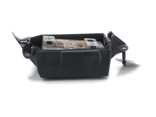 Used Fuse box RENAULT CLIO III (BR0/1, CR0/1) 1.5 dCi (C/BR0G, C/BR1G) (68 hp) 33159724