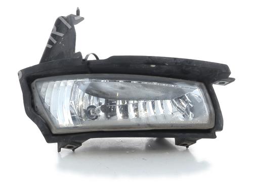 right-front-fog-light-toyota-avensis-verso-_m2_-2001-2002-2003-2004-2005-2006-2007-2008-2009-2010-2011-31985720 main image