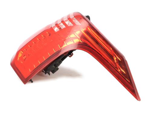 Right taillight PEUGEOT 5008 (0U_, 0E_) 2.0 HDi 150 / BlueHDi 150 | BP27313832C35 