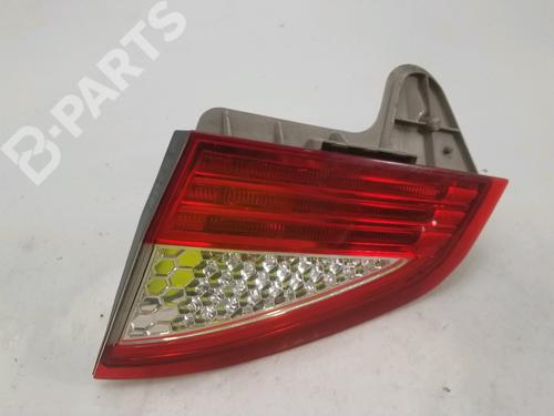 Used Right tailgate light Right tailgate light FORD MONDEO IV (BA7) 1.8 TDCi (125 hp) 10437820 10437820