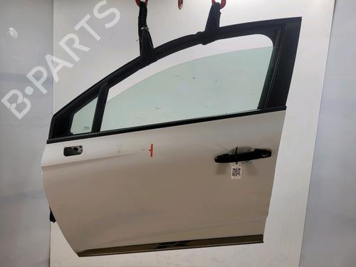 Used Left front door Left front door RENAULT CLIO V (B7_) 1.0 SCe 75 (B7M5) (72 hp) 33568219 33568219