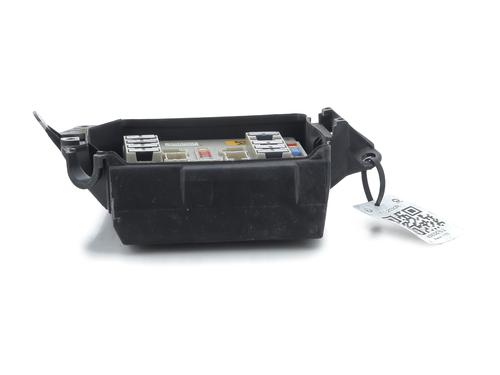 Sikringsdose RENAULT CLIO III (BR0/1, CR0/1) 1.5 dCi (88 hp) 31693858