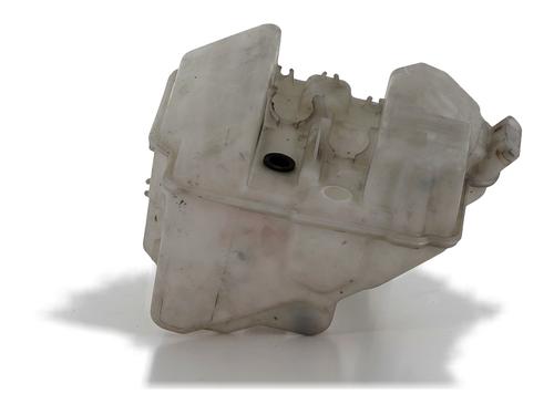 Used Windscreen washer tank RENAULT LATITUDE (L70_) 2.0 dCi 150 (L70H) (150 hp) 28532812