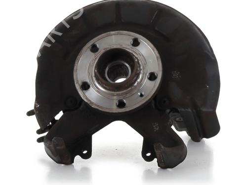 Used Right front steering knuckle VW POLO IV (9N_, 9A_) 1.2 (60 hp) 31032275