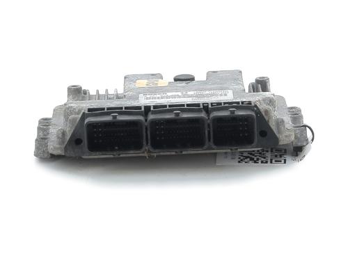 Calculateur moteur (ecu) RENAULT MASTER II Van (FD) 2.5 dCi (FD01, FD02, FD21, FD22, FD31, FD32, FD3Y, FD71,... (120 hp) 30917718