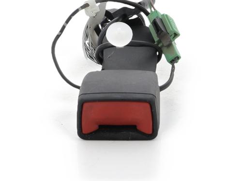 seat-buckle-skoda-fabia-iii-nj3-2014-2015-2016-2017-2018-2019-2020-2021-40035082 main image