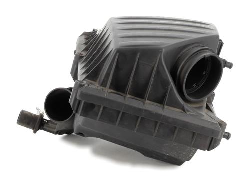 Used Air filter box OPEL CORSA C (X01) 1.7 CDTI (F08, F68) (100 hp) 23555232