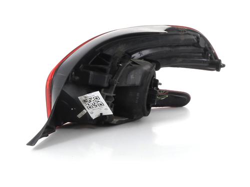 Left taillight PEUGEOT 208 I (CA_, CC_) 1.2 THP 110 | BP31057933C34