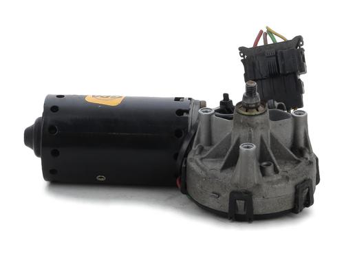 Used Front wiper motor MERCEDES-BENZ S-CLASS (W220) S 320 CDI (220.026, 220.126) (197 hp) 23854763