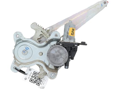 Rudehejsemekanisme Højre bagtil MITSUBISHI L200 / TRITON (KA_T, KB_T) 2.5 DI-D 4WD (KB4T) (136 hp) 31577508