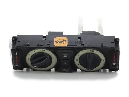 Commande Chauffage MERCEDES-BENZ CLK (C208) CLK 320 (208.365) (218 hp) 26918373