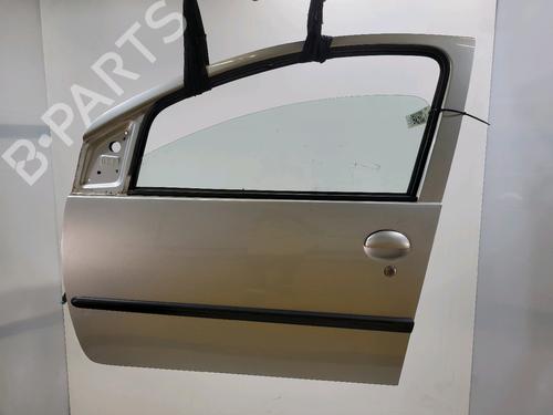 Used Left front door PEUGEOT 107 (PM_, PN_) 1.4 HDi (54 hp) 29696519