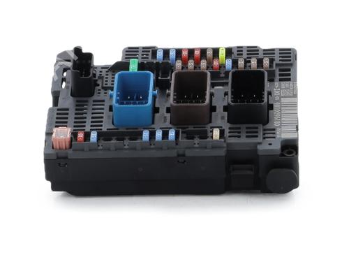 Used Fuse box Fuse box 39608464 39608464