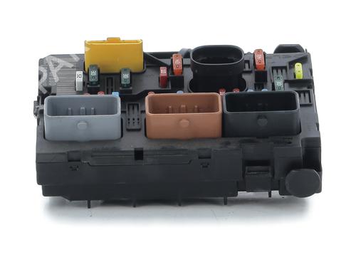 Used Fuse box Fuse box CITROËN C3 I (FC_, FN_) [2002-2013] 32847954 32847954