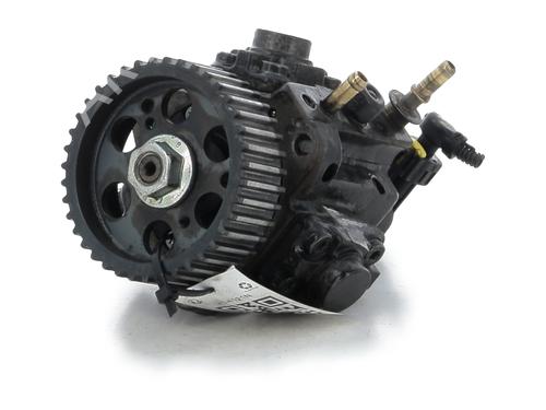 Used Injection pump Injection pump FIAT 500X (334_) 2.0 D Multijet 4x4 (334AXB22, 334AXD2B) (140 hp) 34111617 34111617