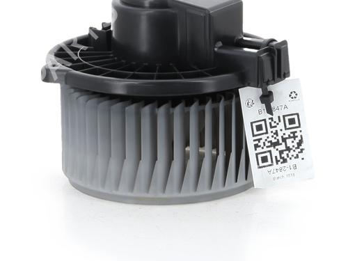 Heater blower motor IVECO DAILY VI Van 55S18, 55C18, 70S18, 70C18 | BP40003642M62 - Image 4