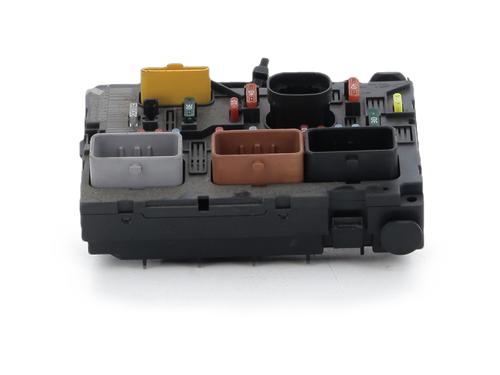 Used Fuse box Fuse box 39087620 39087620