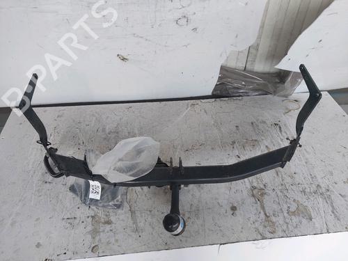 tow-ballmechanism-citroen-c4-picasso-ii-2013-39547030 main image