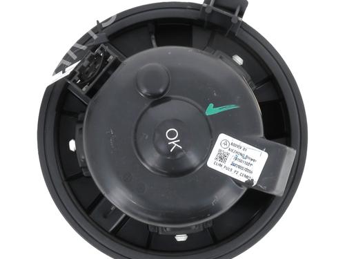 Used Heater blower motor PEUGEOT 2008 II (UD_, US_, UY_, UJ_, UR_, UC_) 1.2 PureTech 100 (USHNK) (101 hp) 32130369