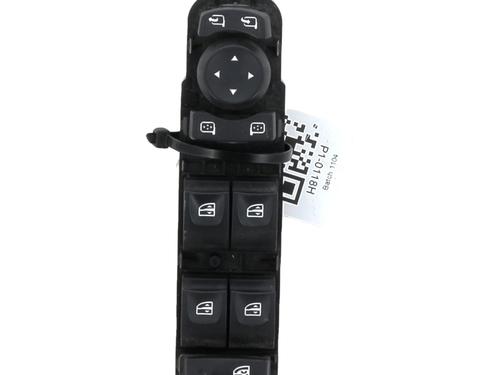 Used Left front window switch RENAULT MEGANE III Hatchback (BZ0/1_, B3_) 1.9 dCi (BZ0N, BZ0J) (131 hp) 30917865