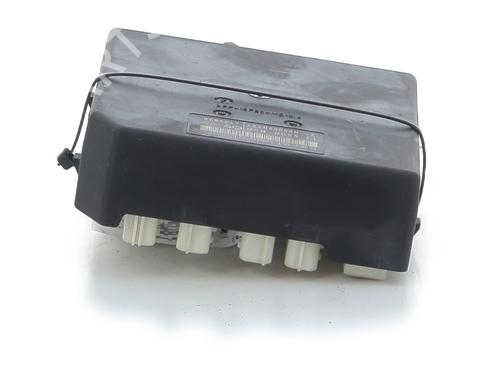 fuse-box-renault-megane-iii-grandtour-kz01-2008-2009-2010-2011-2012-2013-2014-2015-2016-32040152 main image