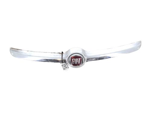 Used Grille FIAT 500L (351_, 352_) 1.6 D Multijet (199LYD1B) (105 hp) 24215644