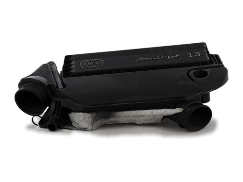 Used Air filter box LANCIA YPSILON (312_) 1.3 D Multijet (312.YXE1A, 312.YXU1A) (95 hp) 24652328