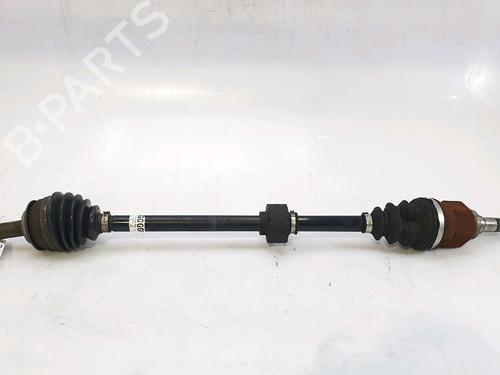 Right front driveshaft TOYOTA YARIS (_P9_) 1.4 D-4D (NLP90_, NLP90R) | BP30118335M39
