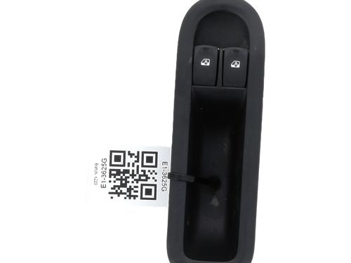 Used Left front window switch RENAULT TWINGO II (CN0_) 1.5 dCi 75 (75 hp) 32077094