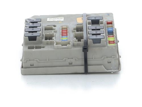Used Fuse box RENAULT CLIO III (BR0/1, CR0/1) [2005-2014]  31985429
