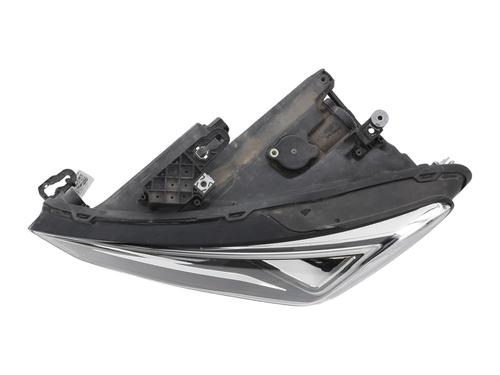 Venstre forlygte SEAT LEON (KL1, KLG) 1.4 TSI e-Hybrid | BP32180945C28 